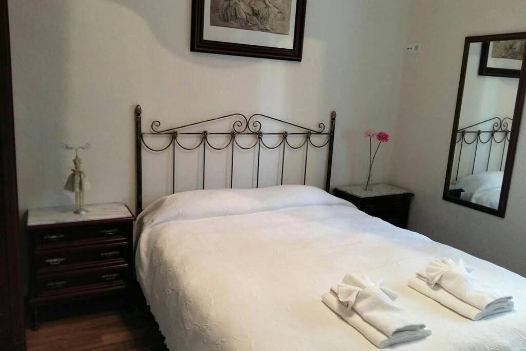 Apartamento Al-Zhara, Junto Puente Romano Cordoba Exterior photo