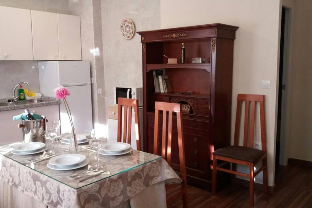 Apartamento Al-Zhara, Junto Puente Romano Cordoba Exterior photo